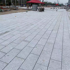 花岗岩芝麻白灰黑黄锈石火烧板广场户外路面大理石停车场防滑地砖