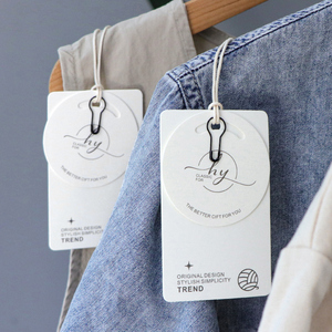 吊牌定制服装店挂牌定做轻奢衣服标签设计现货吊卡标牌价格logo制作