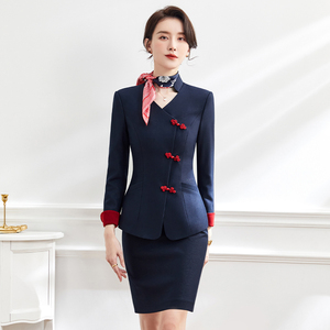 礼仪正装女西装