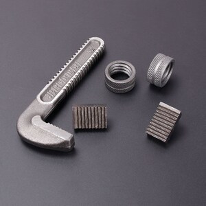 管钳配件重型 管子钳勾头零件 底牙板 管钳齿块牙口活动 调节螺母