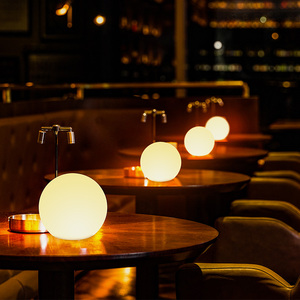 发光桌灯LED充电室内床头书桌户外网红餐厅清吧酒吧装饰氛围台灯