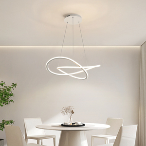 箭牌餐厅灯吊灯2024新款饭厅餐桌灯家用创意个性艺术灯具现代简约