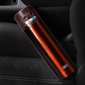 奥迪车载水杯女