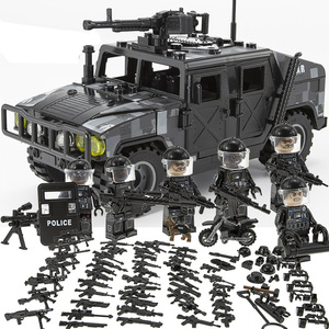 兼容乐高特警悍马防暴装甲车武装押运车黑豹突击队小人仔拼装玩具