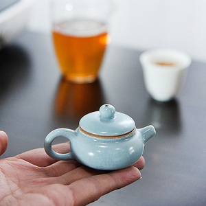 汝窑迷你小茶壶袖珍指尖壶创意陶瓷茶玩茶宠夹置开片可养茶具摆件