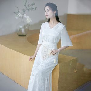 初蝉白色仙女连衣裙长款夏季新款汉元素国风高端气质收腰印花纱裙