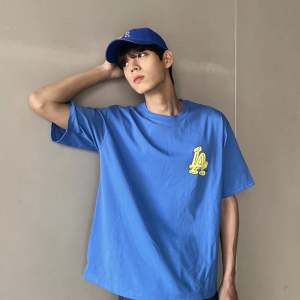 男士鸭舌帽子蓝色