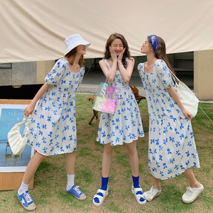姐妹装夏季裙子气质方领泡泡袖连衣裙裙子法式复古小众三人闺蜜装
