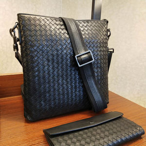 正品bv whqn maqh斜挎包男士牛皮真皮编织潮流休闲单肩包商务男包
