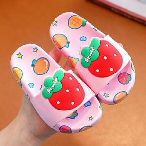草莓图案拖鞋