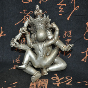 黄铜溜银密宗佛像纯铜欢喜佛像摆件双身佛像铜佛像摆件