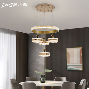 北欧现代简约金色白色黑色圆形创意餐厅鱼线型铁艺四头灯罩吊灯