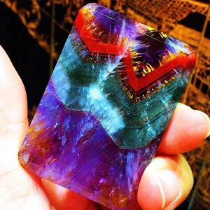 天然极光23紫钛晶千层金牙金字塔无事牌蛋面吊坠原创水晶情侣饰品