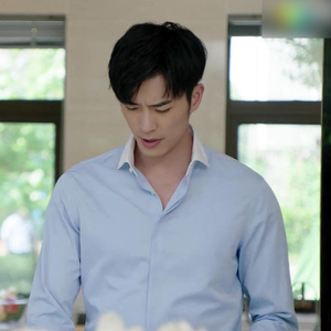 奈何boss要娶我2徐开骋凌异洲同款蓝色衬衫袖.领口拼接款私人定制