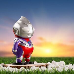 你相信光吗日本凹凸曼小超人gk奥特曼手办模型公仔汽车摆件玩具