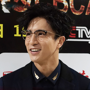 克罗心薛之谦同款高端眼镜框男近视可配小红书眼睛架女手工超轻