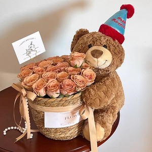 生日礼物女生小熊抱抱桶送女朋友闺蜜实用的高级感小众永生花花束