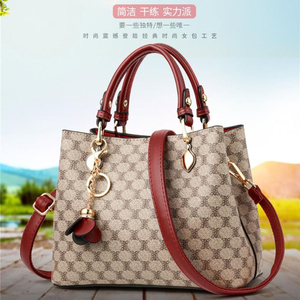 香港代购轻奢品牌大包包女包2024新款大容量手提包时尚真皮妈妈包