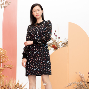 女装官方旗舰店城市衣櫃2021冬天新款司歌专柜长袖连衣裙韩版0人付款