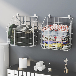 浴室卫生间放衣服置物架洗澡免打孔壁挂衣架厕所收纳衣篮衣物墙上