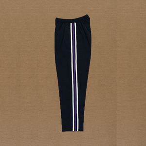 黑色三道杠裤子