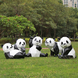 彩绘几何大熊猫玻璃钢雕塑户外园林抽象块面动物小品草坪装饰摆件