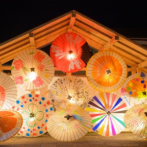 日式古风油纸伞和风装饰户外室内吊灯古典浮世绘花伞日料店挂饰