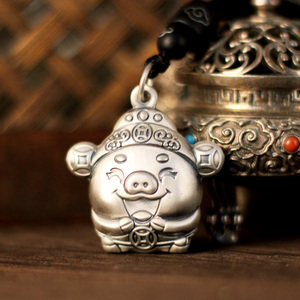 小银猪吊坠纯银生肖萌猪财神猪吊坠本命年简约猪银吊坠男女款个性