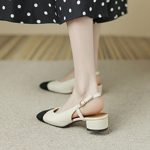 大码夏季小香风包头凉鞋女41一43粗跟中跟2022年新款复古一字扣40