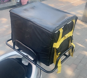 电动车美团外卖货架30l48l62l托盘底座大铁货架送餐箱车载固定架