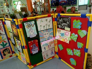 幼儿园屏风亲子塑料游戏活动组合屏风长方形彩色展示组合区域隔段