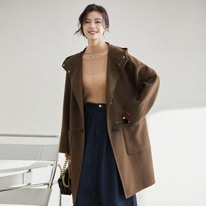 连帽牛角扣双面羊绒大衣女中长款2020年新款高端深咖带帽毛呢外套