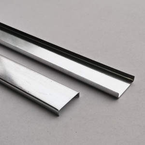 38u型吊顶水平隔墙贯穿轻钢主龙骨镀锌38主骨穿心骨天花材料辅料