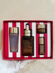 雅诗兰黛小棕瓶四件套