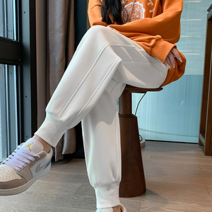 白色运动裤女春秋145八分小个子宽松束脚休闲裤矮个子150显高卫裤
