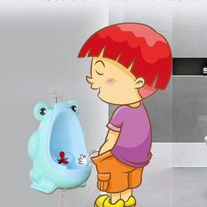 男童小便池男宝宝小便器小便斗儿童尿盆尿斗可站立自动排尿尿壶