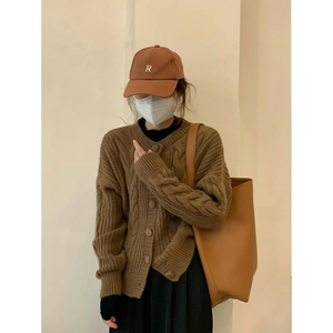 棕色麻花毛衣外套女秋季设计感小众短款洋气美式复古针织开衫上衣
