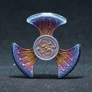 fegve浴火凤凰鸡年纪念款钛合金浮雕花纹指尖陀螺成人减压玩具