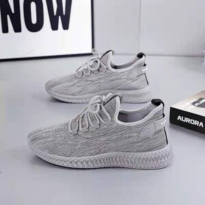 麦卡伦青年休闲鞋鲨鱼春夏轻便款透气鞋男款流行2021男士运动鞋