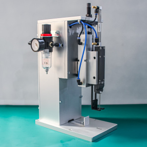 打商标吊牌机器加长单针厚袜子打标机气动吊牌枪钉手套毛巾胶针机