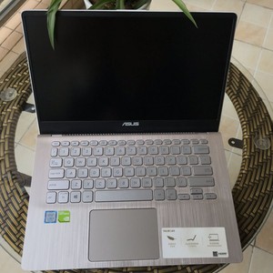 二手asus/华硕灵耀s4300f八代四核14寸窄边框商务笔记本电脑 二手