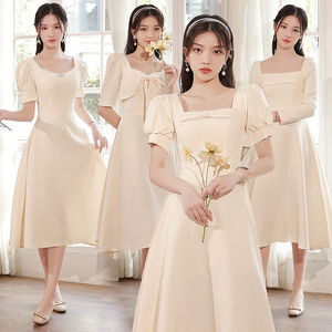 新款伴娘服