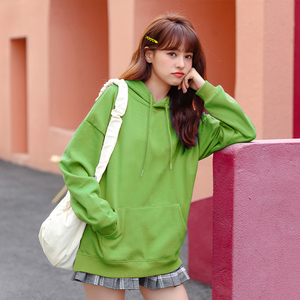 卫衣女果绿色