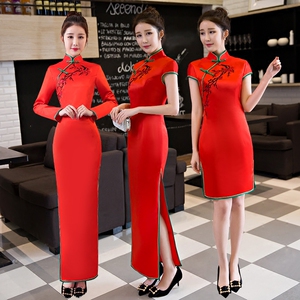 礼仪服装女迎宾旗袍2020新款春夏季复古小姐服红色长款中国风走秀