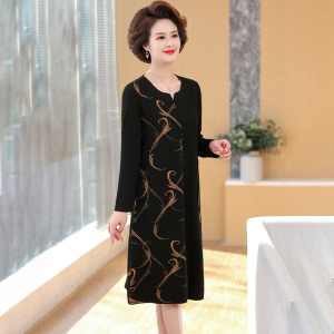 中年妈妈春装连衣裙气质高贵大码遮肚中长款50岁中老年人春秋裙子