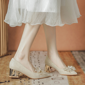 帝雅繁星伴娘鞋子春天日常可穿粗高跟主婚纱婚鞋新娘不累脚单鞋女