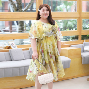 加肥加大码遮肚连衣裙女200斤胖mm宽松显瘦胖妹妹沙滩雪纺裙夏季
