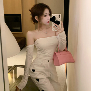 一字肩白色抹胸上衣女夏季新款韩版百搭时尚修身性感露脐长袖t恤