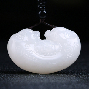 美脂润和田玉羊脂白玉福猪平安锁挂件双面雕刻玉坠男女款元宝吊坠