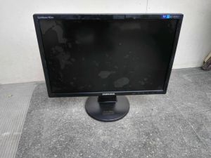 三星943nw显示器